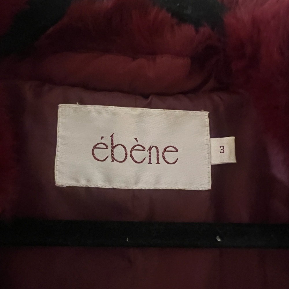 Elegant Red Faux Fur Women's Jacket - Picture 4 of 9